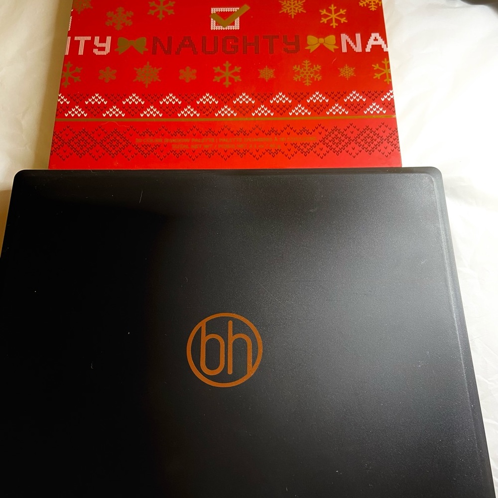 New Lot of 2 Large BH Cosmetics Eyeshadow Palettes, 72 colors total